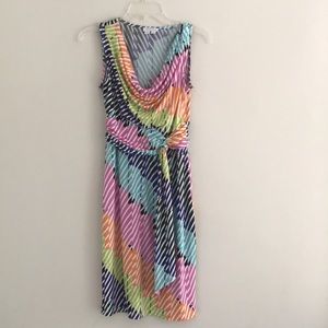 Flattering multicolored dress!!